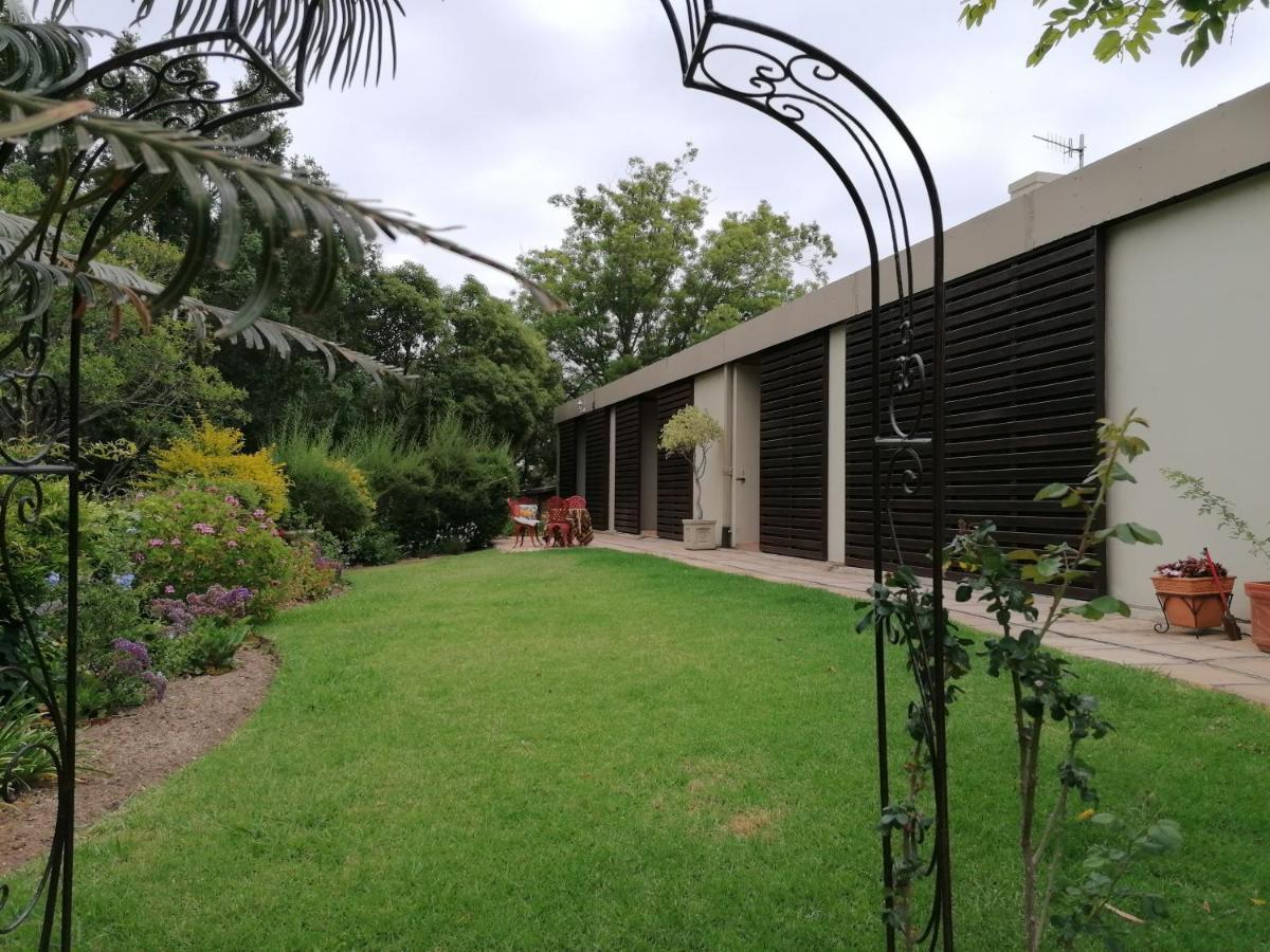 Aanhuizen Guest House 수웰런댐 외부 사진