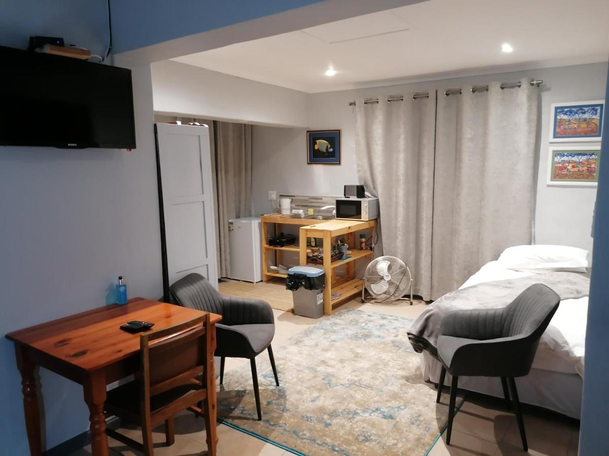 Aanhuizen Guest House 수웰런댐 외부 사진